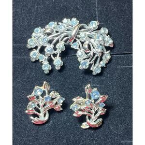 Vintage Signed Coro Brooch & Clip-On Earrings Set Rhinestone Leaf Silver Tone